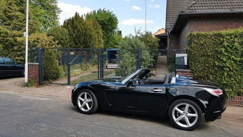 Gebraucht Opel GT 264 PS (194 kW) 2008 Schwarz Cabrio