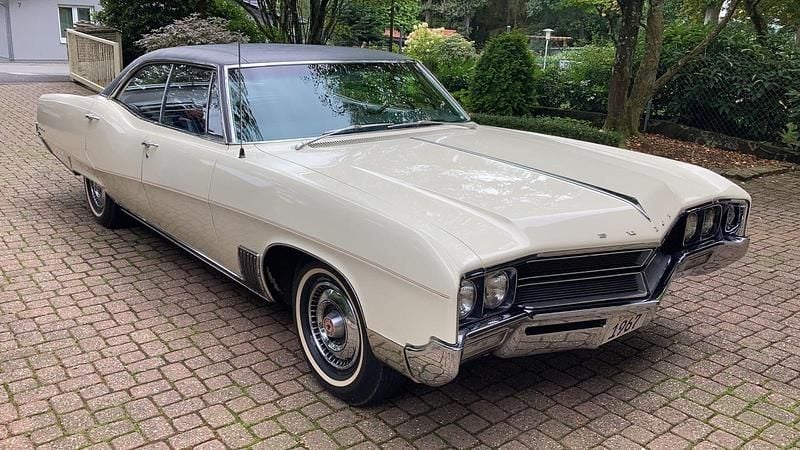 Weiß Gebraucht 1967 Buick Wildcat Limousine | 36.000 € - Bild 1/4