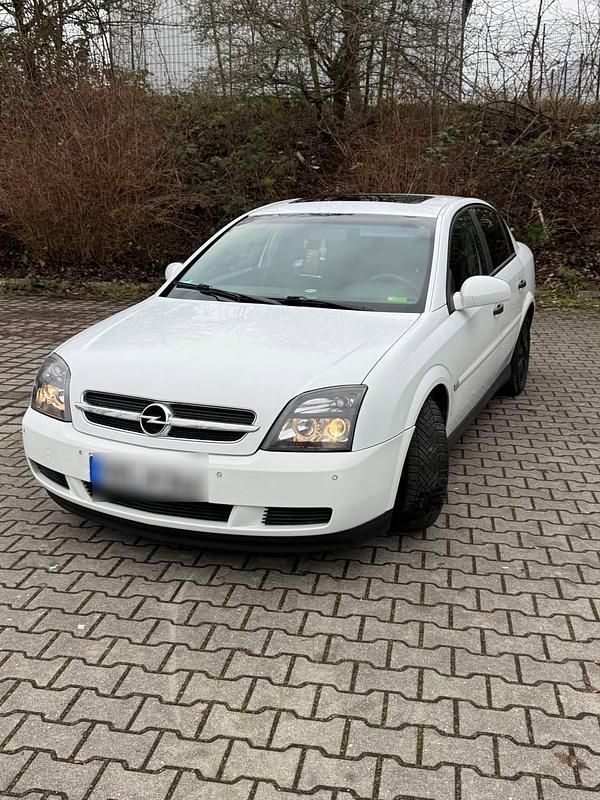 Weiß Gebraucht 2002 Opel Vectra Kombi | 999 € - Bild 1/4