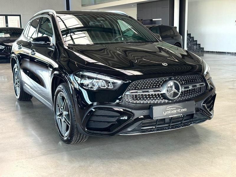 Gebraucht Mercedes GLA250 AMG 218 PS (160 kW) 2024 Schwarz SUV
