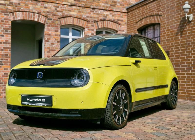 Gelb Gebraucht 2020 Honda e Advance Kleinwagen | 15.890 € (Guter Preis) - Bild 1/4
