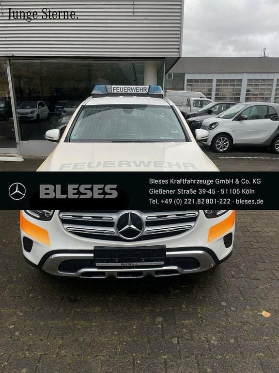Unilack polarweiß Gebraucht 2020 Mercedes GLC220 SUV | 31.900 € (Superpreis) - Bild 1/4