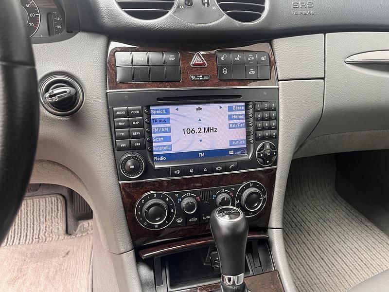 Gebraucht Mercedes CLK350 272 PS (200 kW) 2007 Silber Cabrio