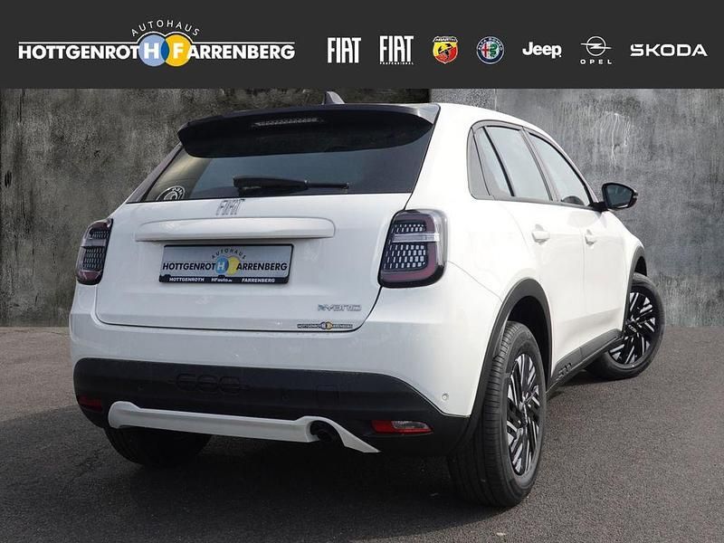 Gebraucht Fiat 600 101 PS (74 kW) 2024 Weiß SUV