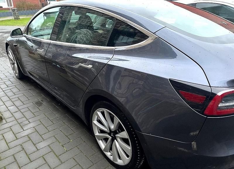 Gebraucht Tesla Model 3 367 kW (500 PS) 2019 Grau Limousine