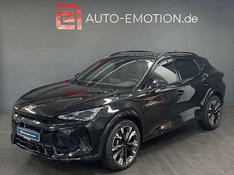 Midnight schwarz metallic Gebraucht 2024 Cupra Formentor VZ SUV | 53.103 € - Bild 1/4