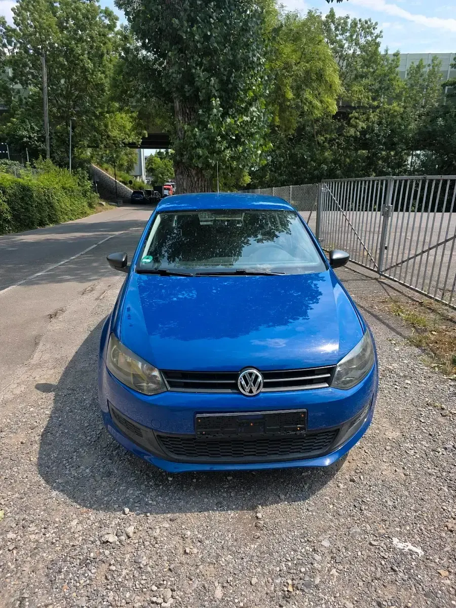 Gebraucht VW Polo 85 PS (62 kW) 2010 Blau Kleinwagen