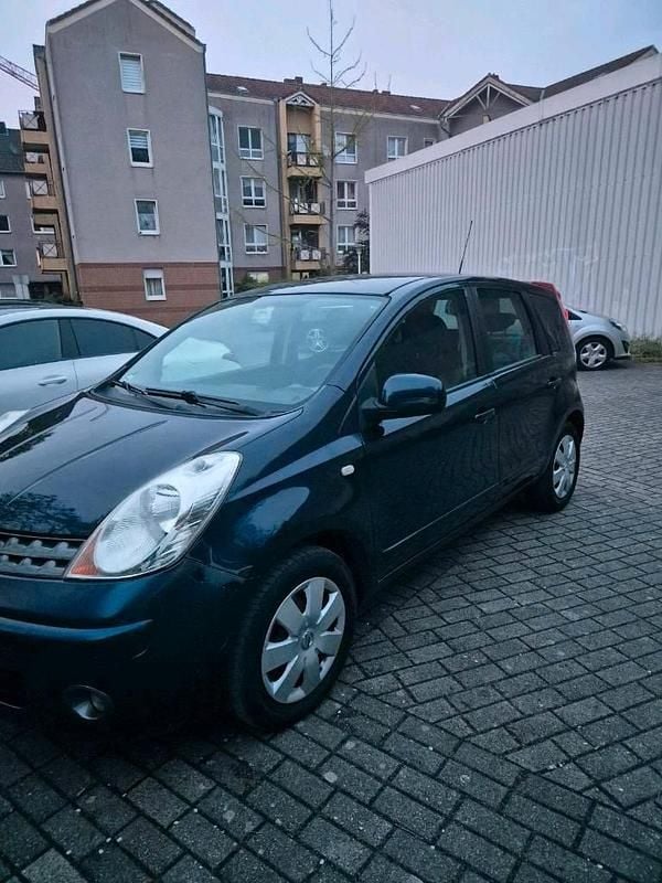 Second-hand Nissan Note 85 CP (62 kW) 2008 Albastru Hatchback