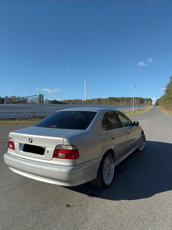 Gebraucht BMW 520 170 PS (125 kW) 2000 Silber Limousine
