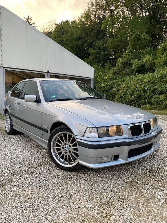 Gebraucht BMW 323 M Sport 170 PS (125 kW) 1998 Silber Limousine