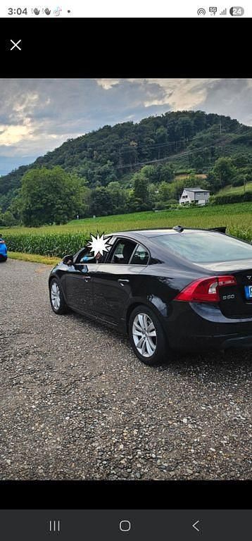 Schwarz Gebraucht 2012 Volvo S60 R-Design Limousine | 8.600 € - Bild 1/4