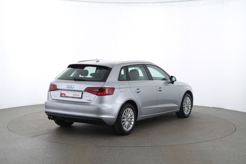 Gebraucht 2015 Audi A3 Sportback 2.0 Diesel 150 PS (€ 16 ...