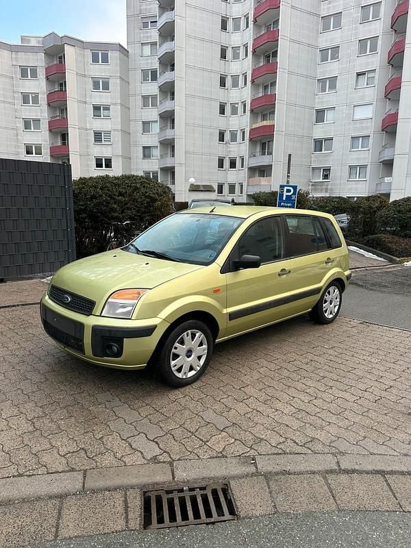 Grün Gebraucht 2007 Ford Fusion Kombi | 1.800 € (Fairer Preis) - Bild 1/4