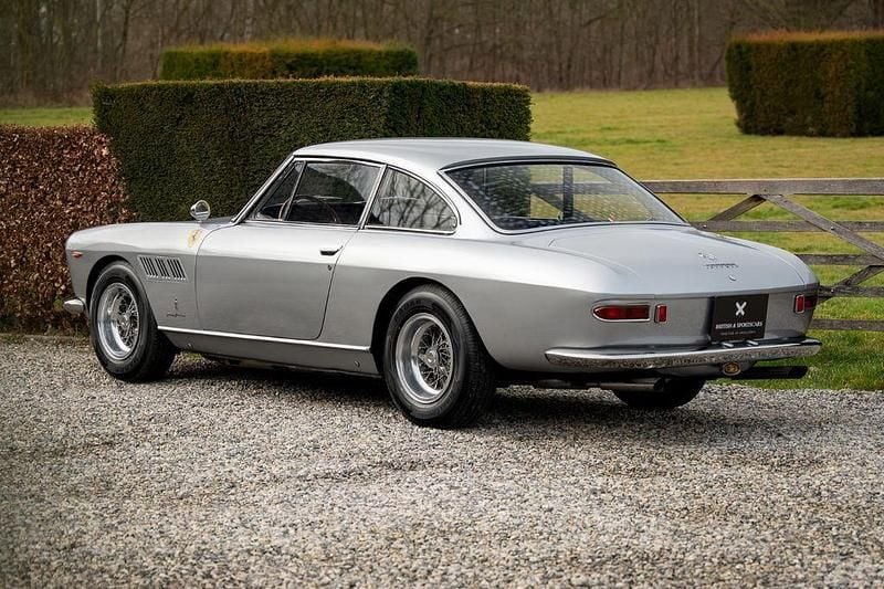Gebraucht Ferrari 330 300 PS (220 kW) 1969 Silber
