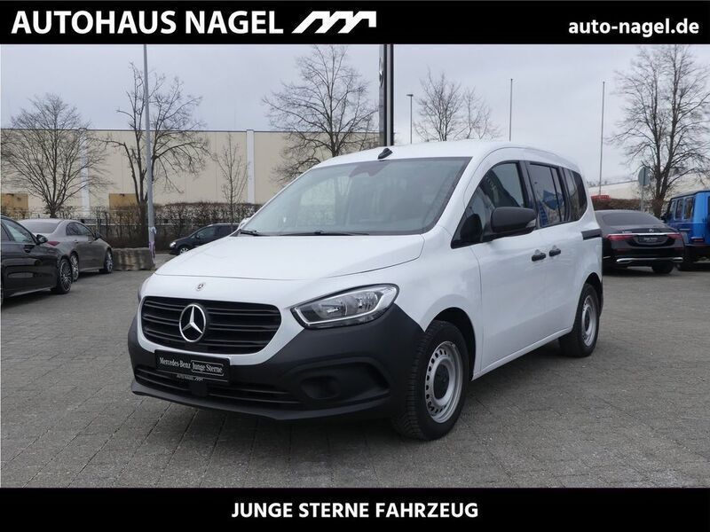 Weiß Gebraucht 2023 Mercedes Citan 110 Kombi | 19.950 € (Guter Preis) - Bild 1/4