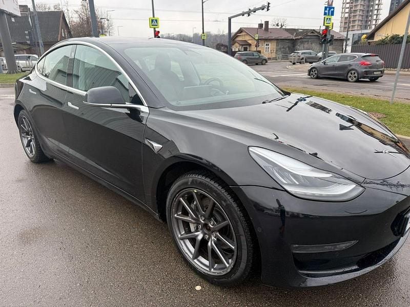 Schwarz Gebraucht 2019 Tesla Model 3 Limousine | 15.500 € (Guter Preis) - Bild 1/4