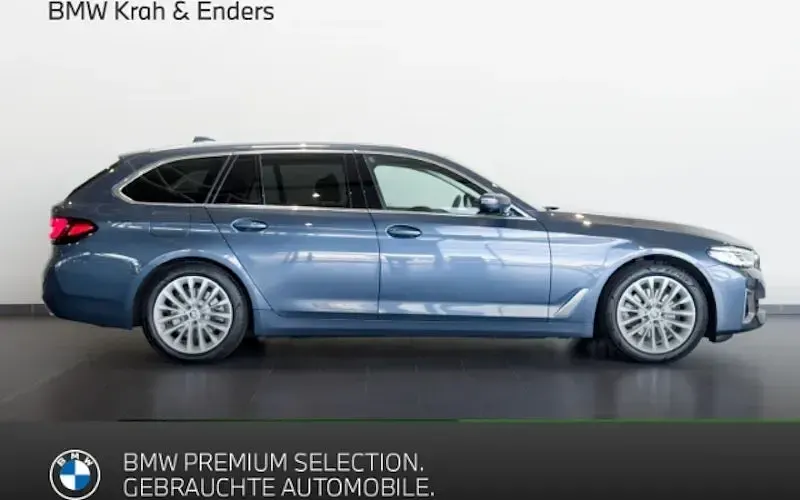 Gebraucht BMW 520 Luxury Line 190 PS (139 kW) 2023 Blau Kombi