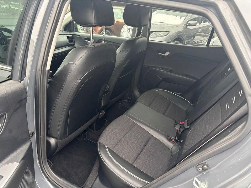 Gebraucht Kia Stonic GT-Line 120 PS (88 kW) 2022 Grau SUV