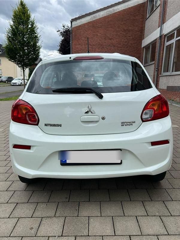 Gebraucht Mitsubishi Space Star 71 PS (52 kW) 2019 Weiß Kleinwagen