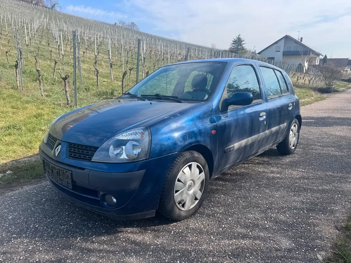 Gebraucht Renault Clio 98 PS (72 kW) 2002 Blau Kleinwagen