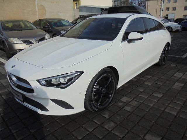Gebraucht Mercedes CLA200 Shooting Brake Progressive 163 PS (119 kW) 2022 Weiß Kombi