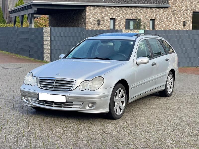 Silber Gebraucht 2007 Mercedes C220 Kombi | 2.800 € (Superpreis) - Bild 1/4