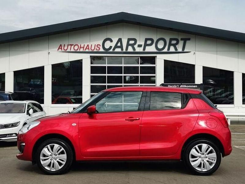 Gebraucht Suzuki Swift Comfort 90 PS (66 kW) 2018 Rot Kleinwagen
