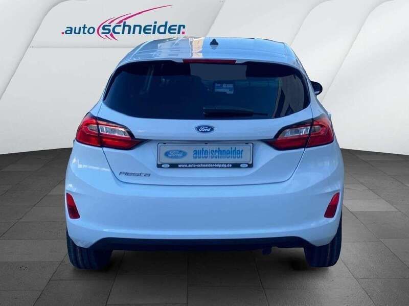 Gebraucht Ford Fiesta Cool & Connect 101 PS (74 kW) 2023 Frostweiß Kleinwagen