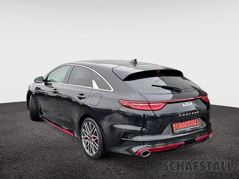 Gebraucht Kia ProCeed Comfort 204 PS (150 kW) 2023 Schwarz (black pearl) Kombi