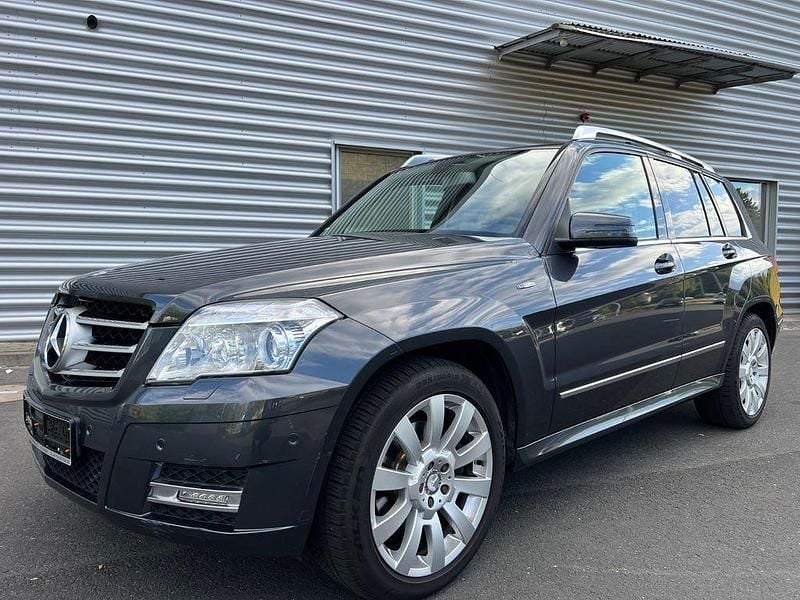 Grau Gebraucht 2010 Mercedes GLK250 SUV | 10.850 € (Guter Preis) - Bild 1/4