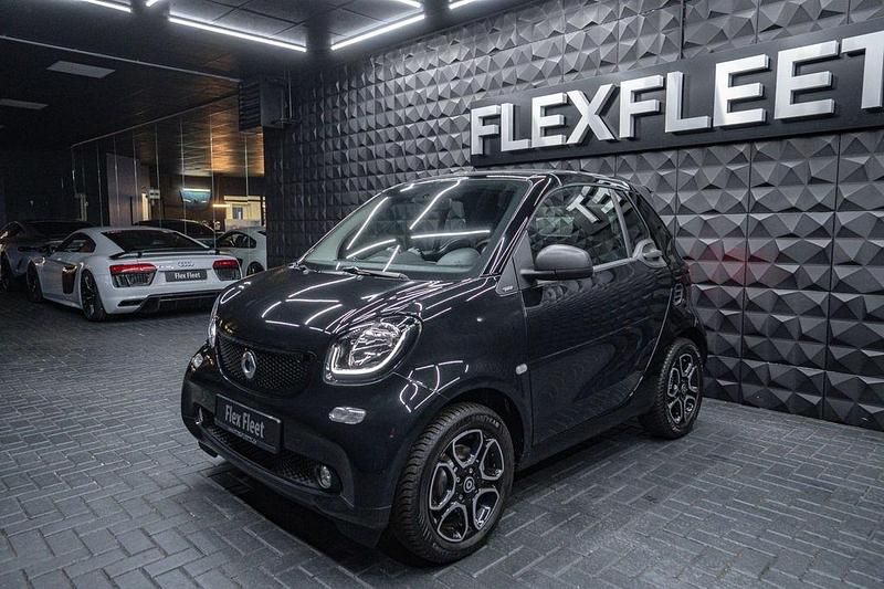 Gebraucht Smart ForTwo Cabrio 90 PS (66 kW) 2019 Schwarz Cabrio