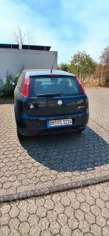 Gebraucht Fiat Grande Punto 77 PS (56 kW) 2009 Blau Kleinwagen