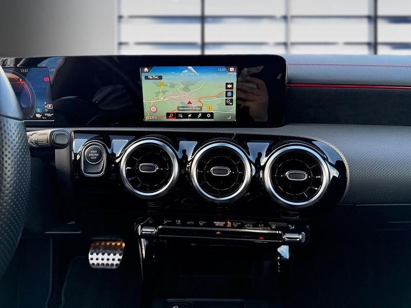 Gebraucht Mercedes CLA250e AMG 160 PS (117 kW) 2021 Schwarz Limousine