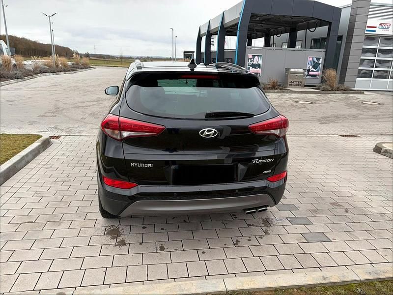 Gebraucht Hyundai Tucson Premium 185 PS (136 kW) 2015 Schwarz SUV