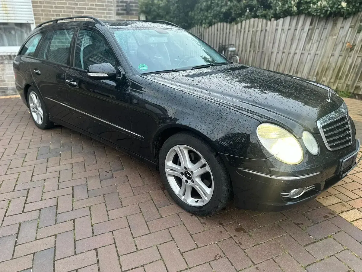 Gebraucht Mercedes E280 Avantgarde 190 PS (139 kW) 2008 Schwarz Kombi