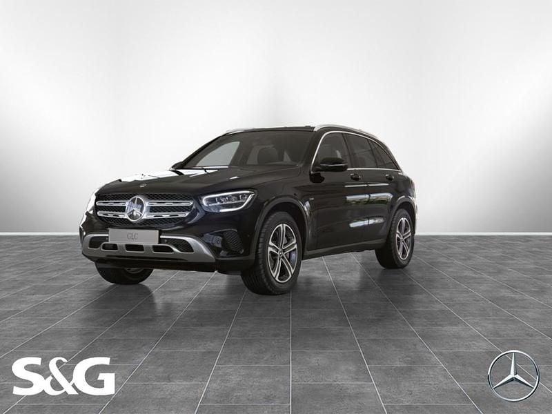 Unilack schwarz Gebraucht 2021 Mercedes GLC300e Business SUV | 30.480 € (Superpreis) - Bild 1/4