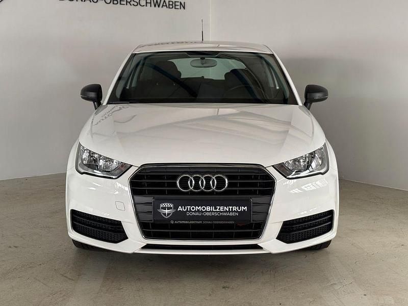 Gebraucht Audi A1 Basis 95 PS (69 kW) 2016 Weiß Kleinwagen