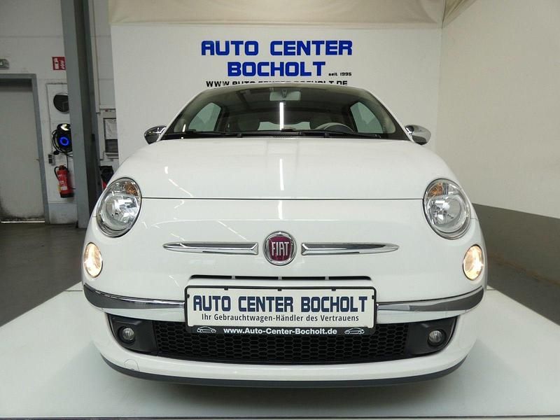 Weiß Gebraucht 2015 Fiat 500 Lounge Kleinwagen | 9.900 € (Fairer Preis) - Bild 1/4