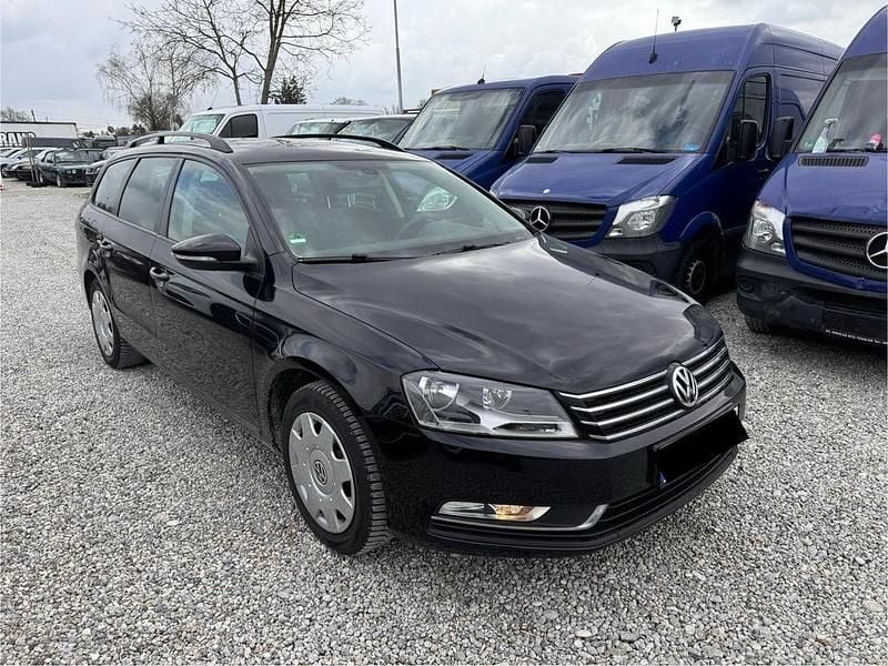 Gebraucht VW Passat 122 PS (89 kW) 2012 Schwarz Limousine