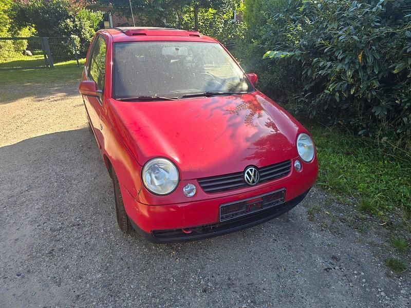Rot Gebraucht 2002 VW Lupo Kleinwagen | 1.099 € (Fairer Preis) - Bild 1/4
