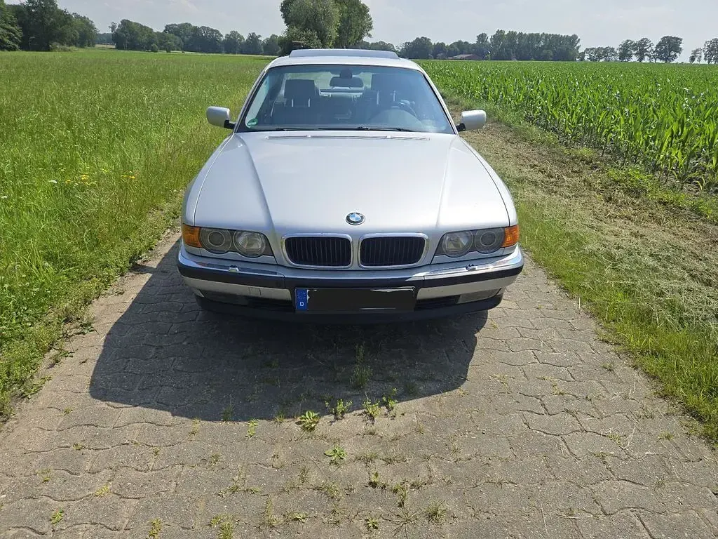 Gebraucht BMW 728 193 PS (141 kW) 2000 Silber Limousine