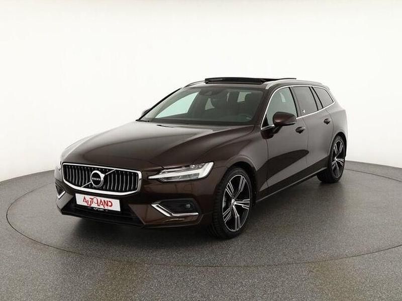 Braun Gebraucht 2019 Volvo V60 Inscription Kombi | 25.990 € (Fairer Preis) - Bild 1/4