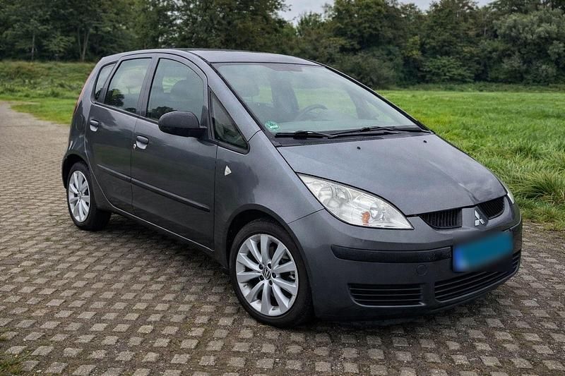 Gebraucht Mitsubishi Colt 95 PS (69 kW) 2006 Grau Kleinwagen