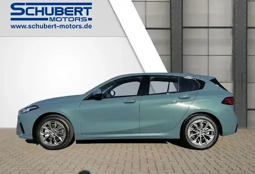 Gebraucht BMW 116 122 PS (89 kW) 2026 Grün Kleinwagen