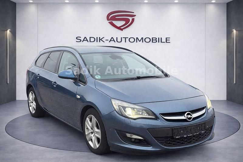 Gebraucht Opel Astra Eco 136 PS (100 kW) 2014 Blau Kombi