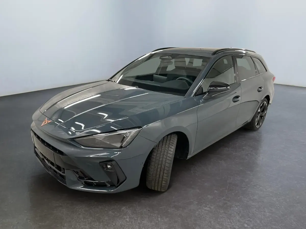 Neu Cupra Leon 150 PS (110 kW) 2026 9k  fiord blue soft Kombi