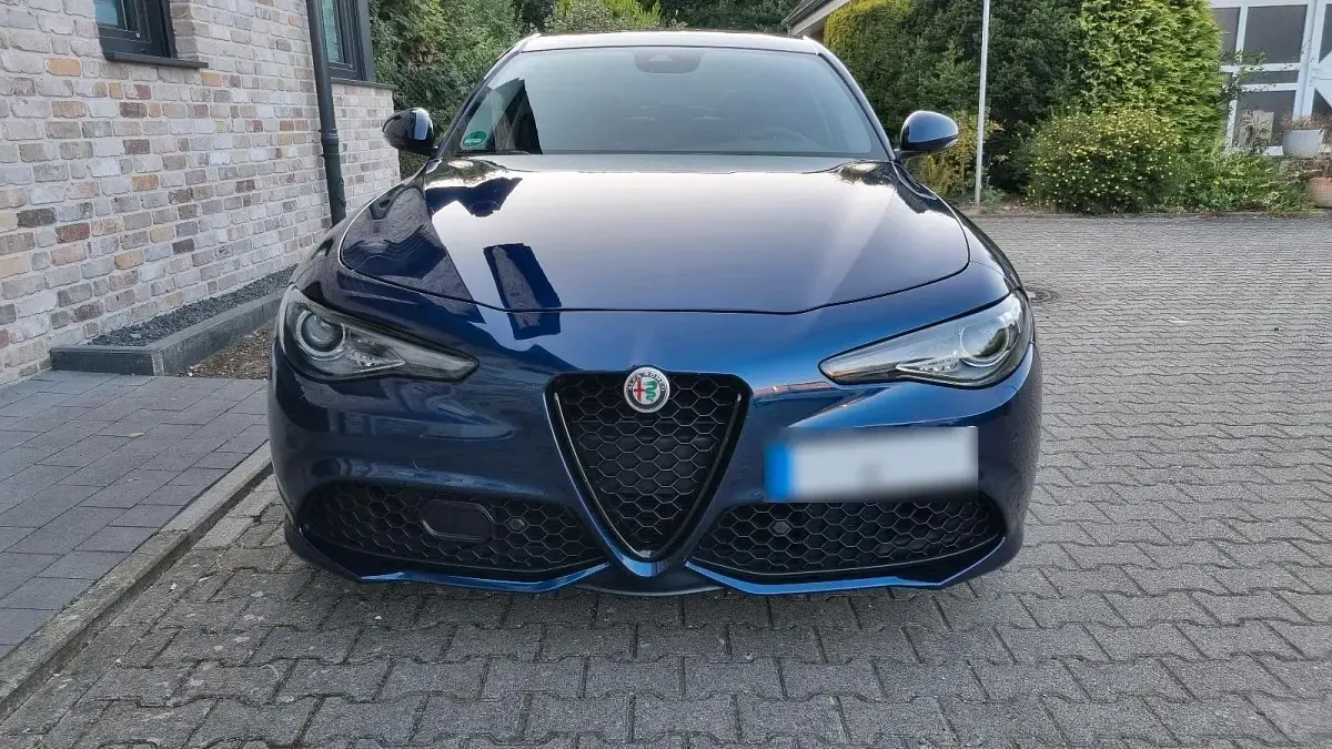 Gebraucht Alfa Romeo Giulia Veloce 209 PS (153 kW) 2018 Blau Limousine