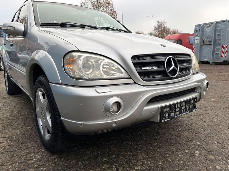 Gebraucht Mercedes ML500 292 PS (214 kW) 2003 Silber SUV