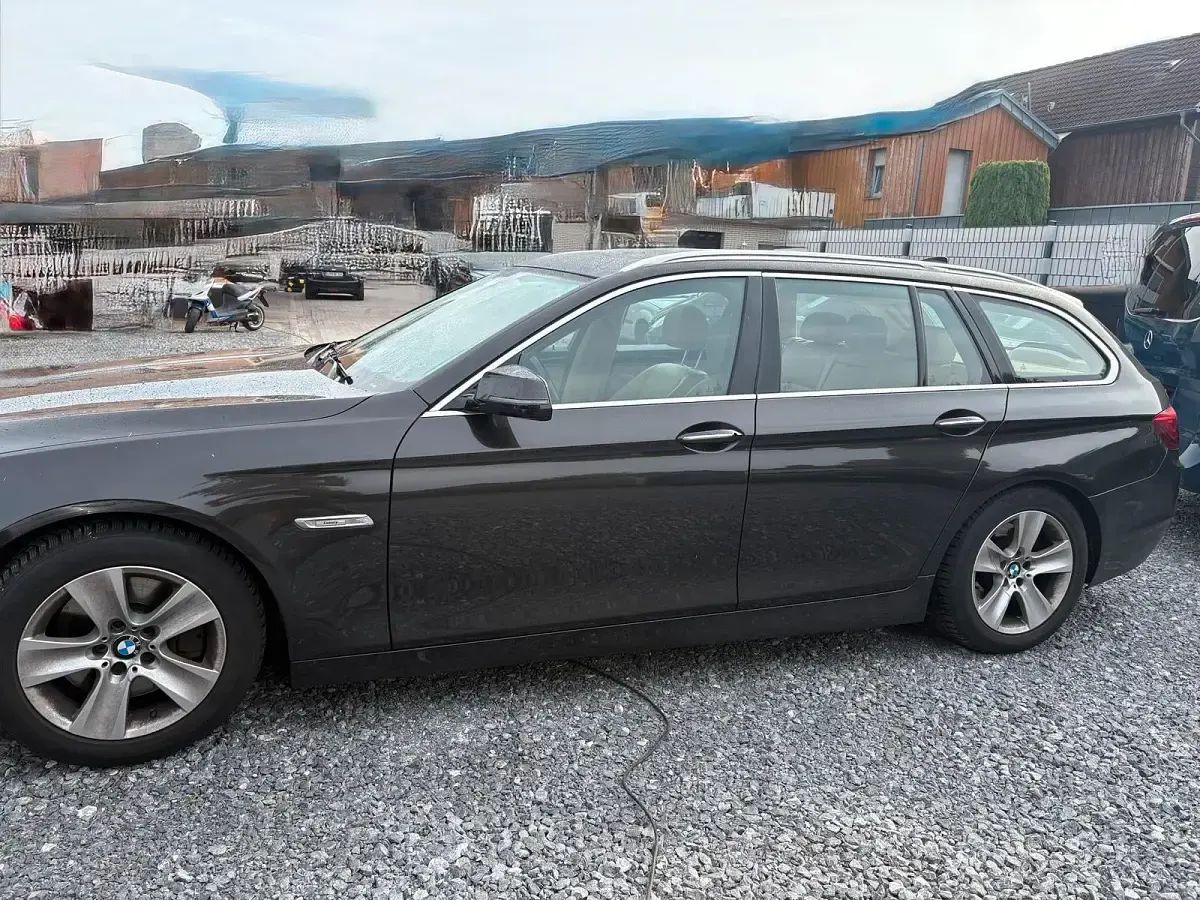 Gebraucht BMW 530 258 PS (189 kW) 2014 Braun Kombi