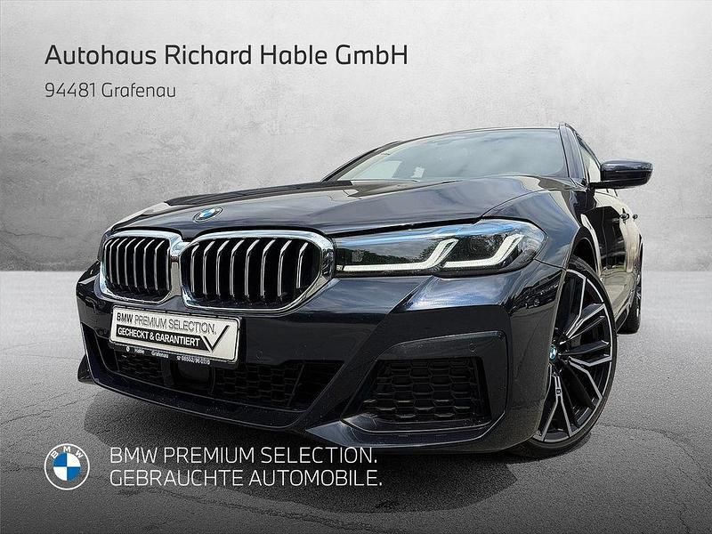 Gebraucht BMW 540 Performance 340 PS (250 kW) 2022 M carbonschwarz Kombi